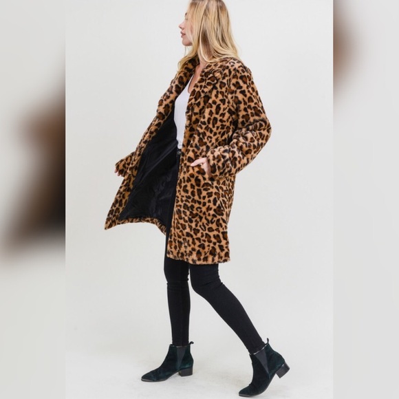 Size Small Perfect Plush Animal Print JACKET - Picture 4 of 8